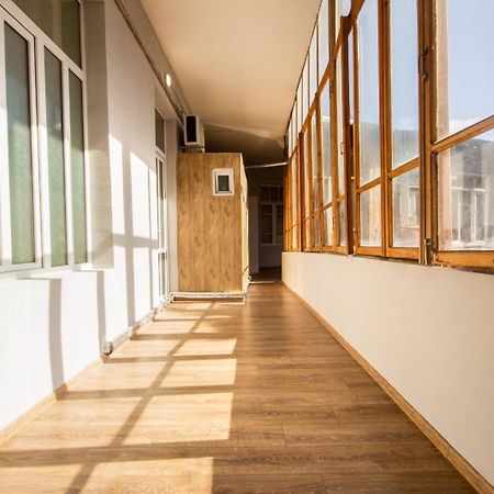 Center Apartment 3 Rooms Tbilisi Luaran gambar