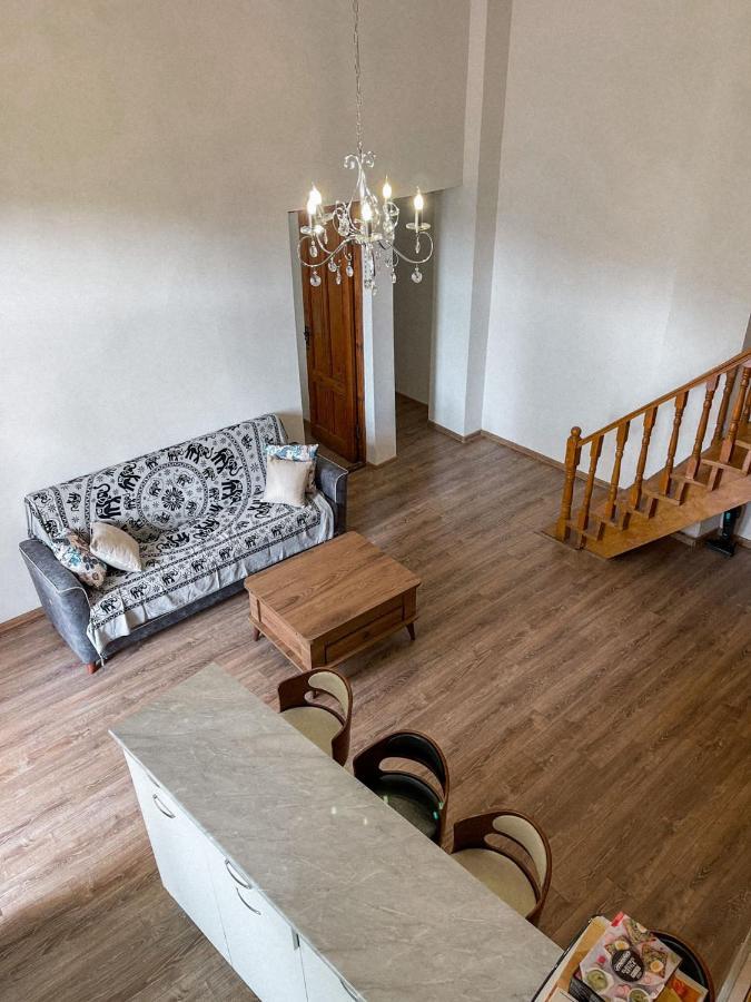 Center Apartment 3 Rooms Tbilisi Luaran gambar