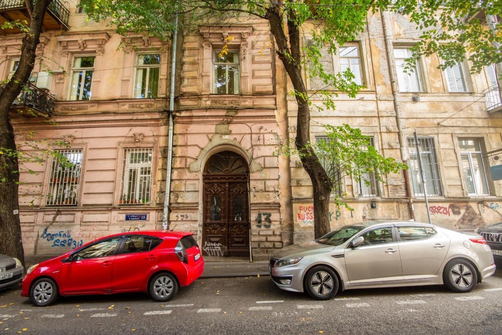 Center Apartment 3 Rooms Tbilisi Luaran gambar